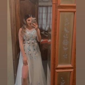 Meet your Posher, Michel